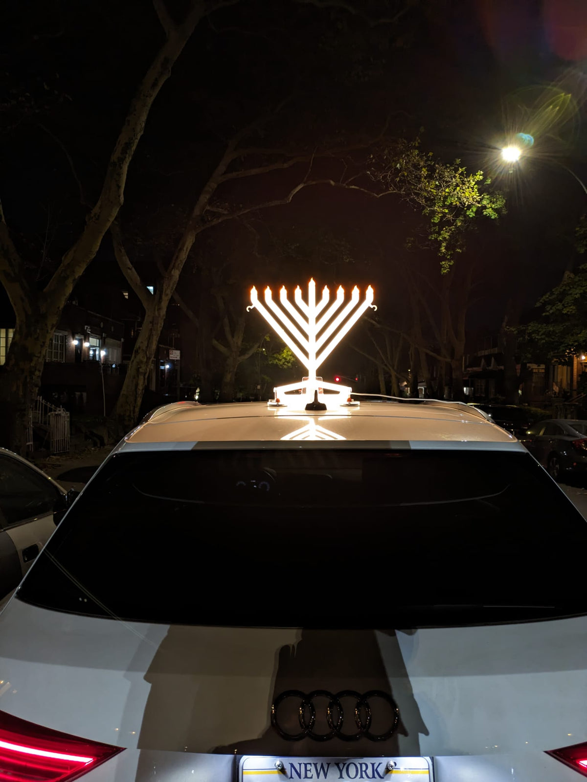 Illumin8 Car Menorah, LED electric car menorah